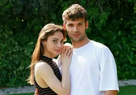 كانات وكيم في مسلسل اسمعني ابطال مسلسل اسمعني