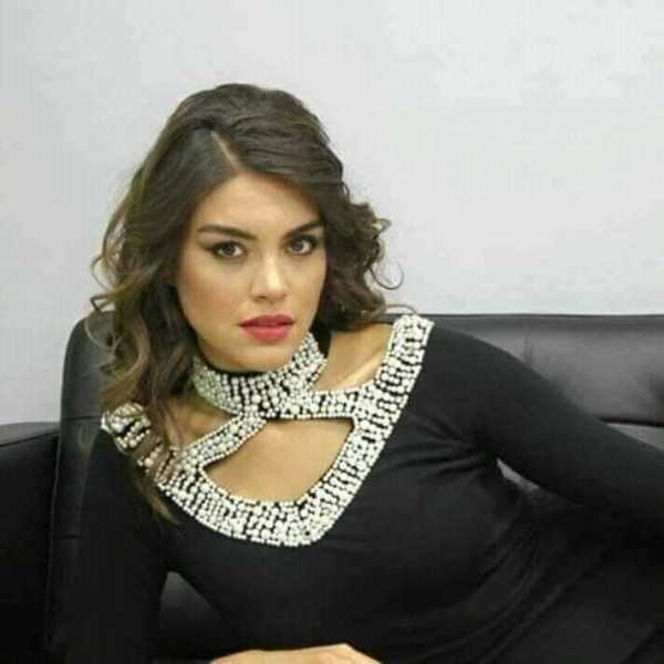 من هي غاي طورغوت Gaye turgut ويكيبيديا السيرة الذاتية بطلة سامحيني في دور منار الممثلة غاي تورغوت انستقرام